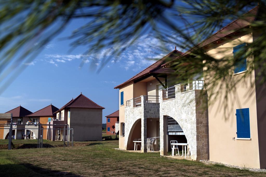 Terres De France - Domaine De Claire Rive Hotel Prayssac ภายนอก รูปภาพ