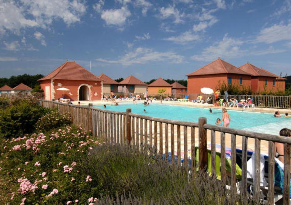 Terres De France - Domaine De Claire Rive Hotel Prayssac ภายนอก รูปภาพ