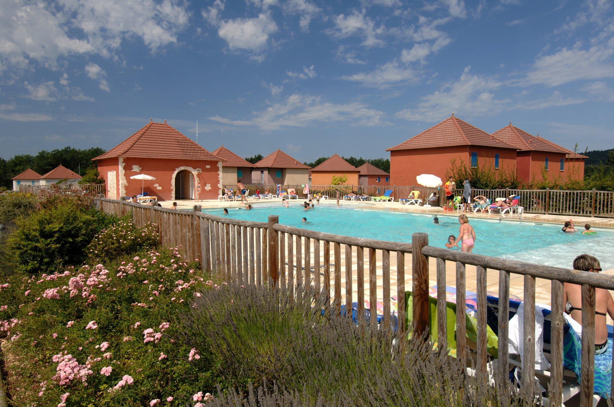 Terres De France - Domaine De Claire Rive Hotel Prayssac ภายนอก รูปภาพ