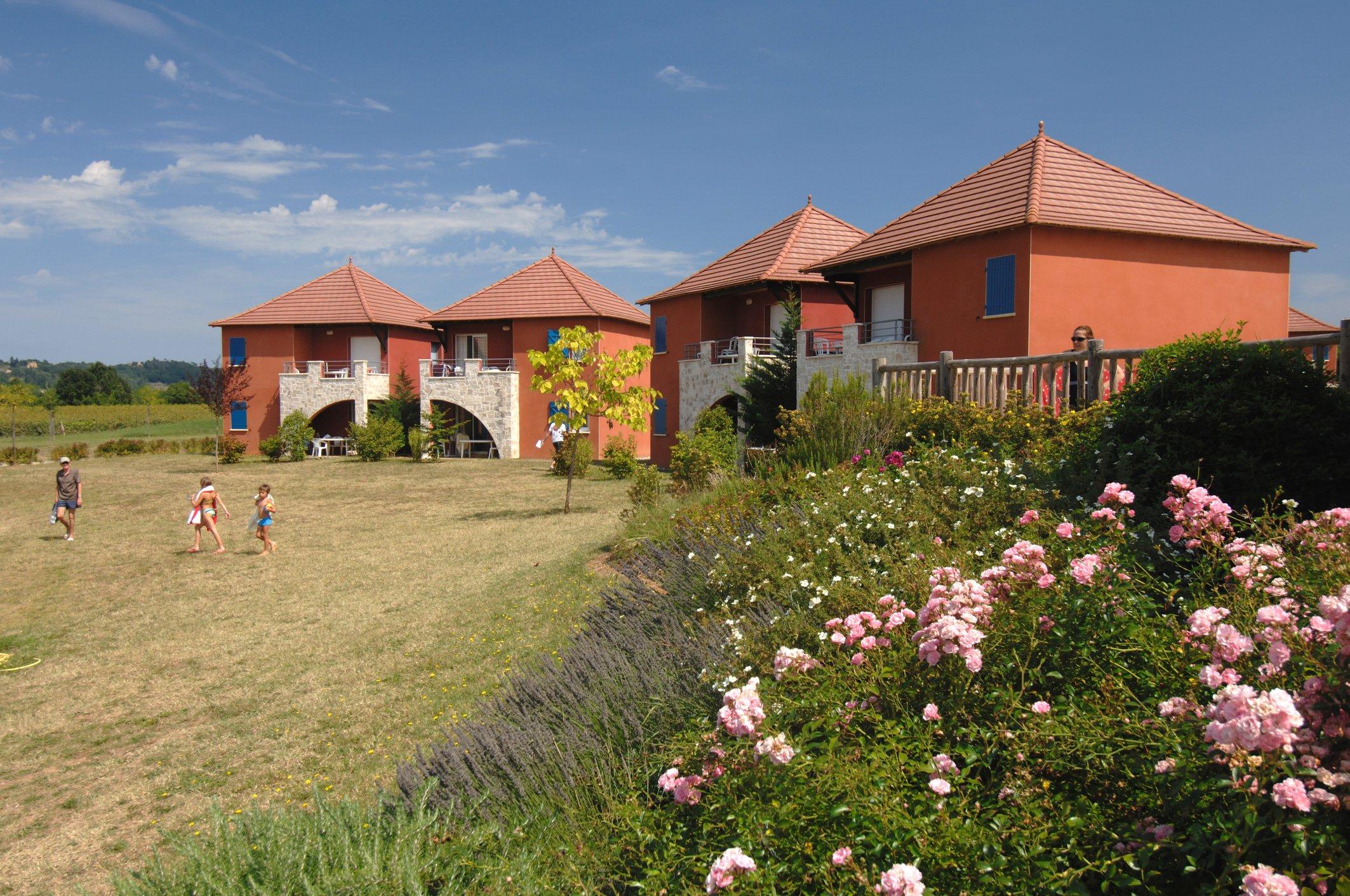 Terres De France - Domaine De Claire Rive Hotel Prayssac ภายนอก รูปภาพ