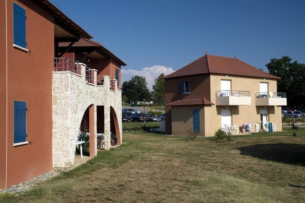 Terres De France - Domaine De Claire Rive Hotel Prayssac ภายนอก รูปภาพ